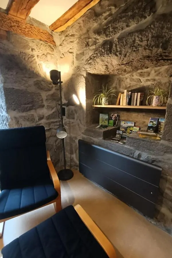 Gite Pour 9 Personnes Avec Jardin A Proximite Du Puy Mary Le Claux Villa